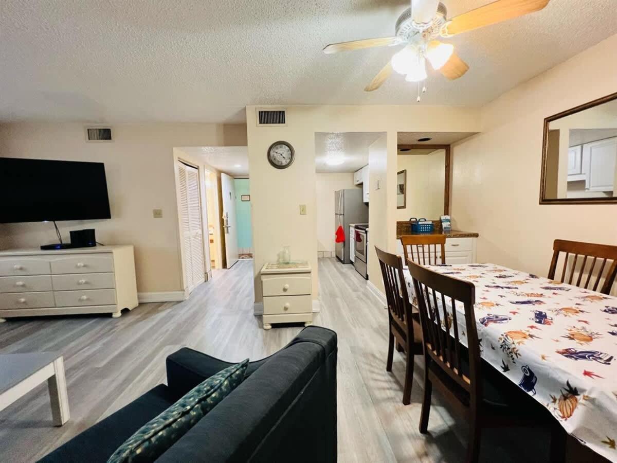 *A Family Retreat*Pool*Steps To The Beach*Approved Dogs*D18-9 Миртъл Бийч Екстериор снимка